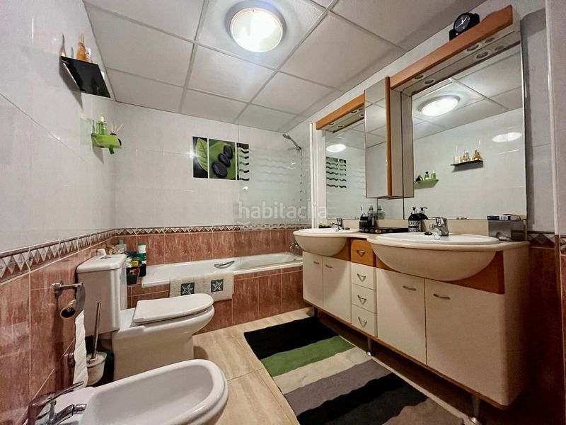 Foto 86c9116d-a7cd-4cb7-8fae-2044deba48c1. Casa adossada a Casco Antiguo Águilas