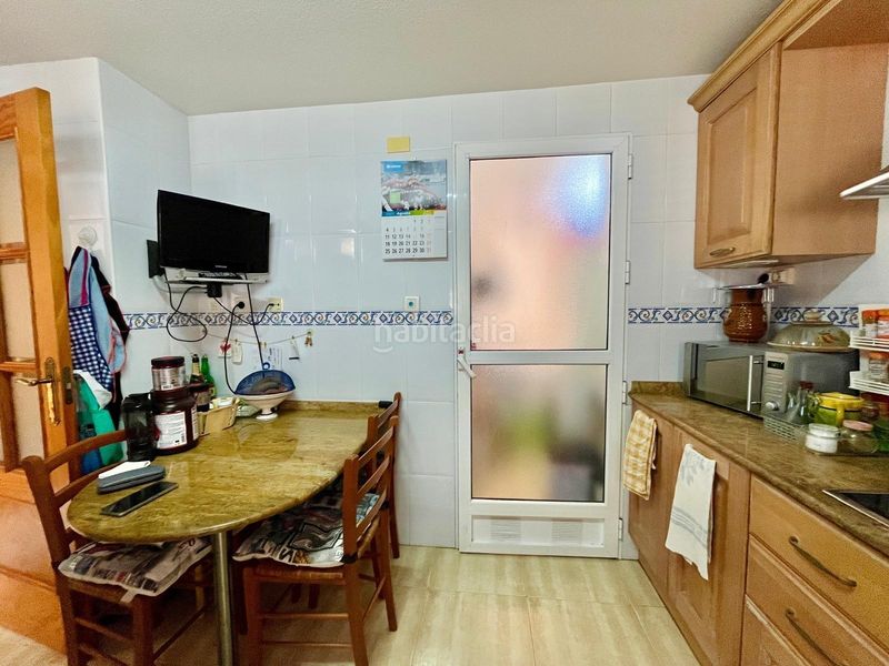 Foto cf4e8b99-ae45-40da-a7ab-82649c15f21e. Casa adossada a Casco Antiguo Águilas