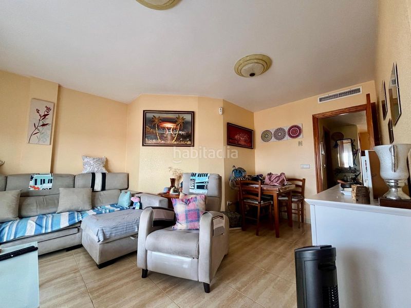 Foto d649e07c-7a61-4301-8752-fdc64c32dab3. Casa adossada a Casco Antiguo Águilas