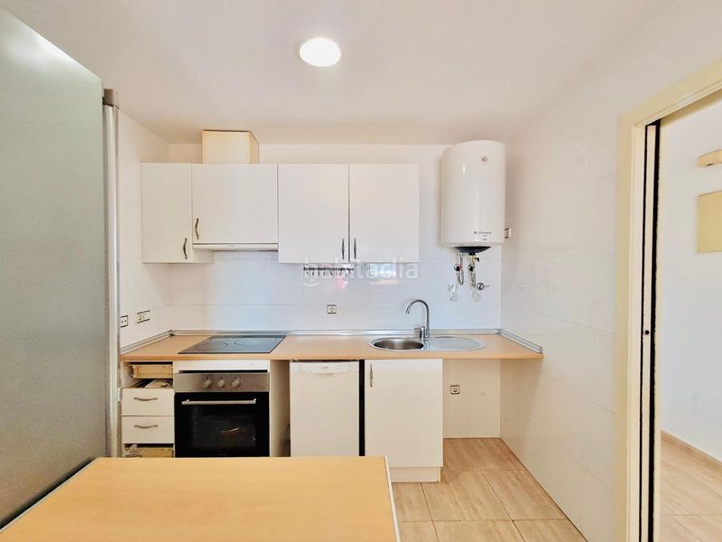 Foto b853388e-f499-49f3-96a1-df4f7c77e7c9. Apartament amb calefacció aparcament piscina a El Hornillo Águilas