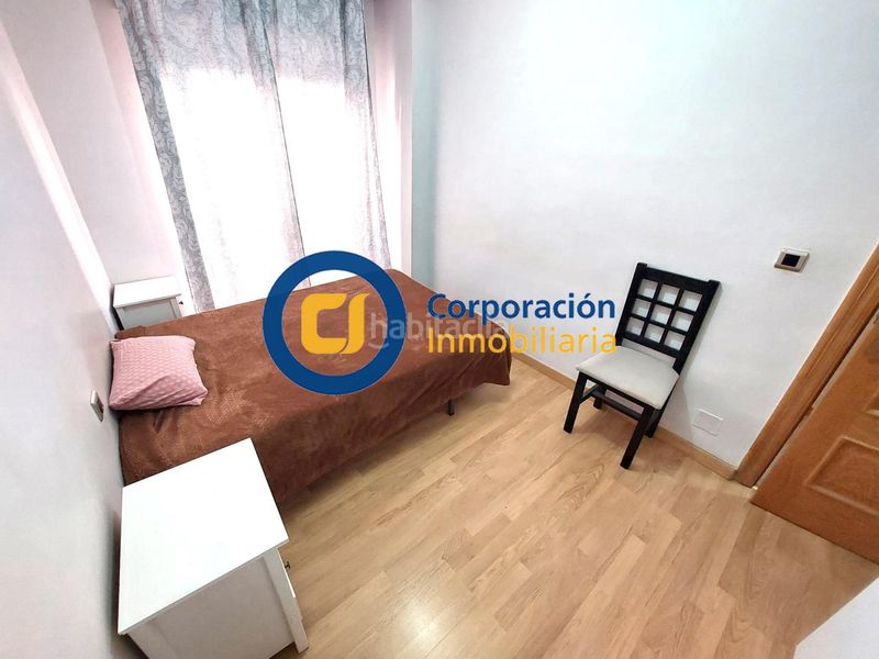 Foto b8c93f12-d0b1-4d39-af7d-da39c31bae34. Pis amb aparcament a La Viña Lorca