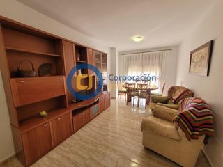 Flat in San Cristóbal - San Diego. Vivienda de tres dormitorios y plaza de garaje en avenida europa