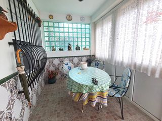 Casa en Calabardina. Amplio chalet de 4 dormitorios en calabardina