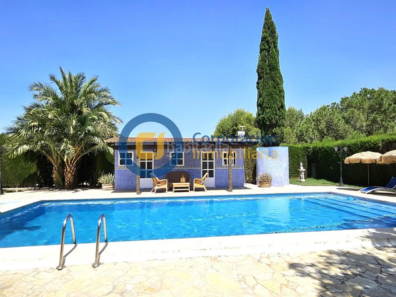 Foto c8ab6302-2d43-40a7-a610-a0e0dc256c36. Casa amb piscina a Campillo Lorca