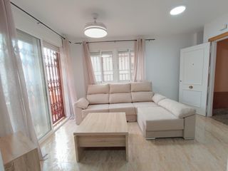 Dúplex en Casco Antiguo. Amplio piso dúplex a 150 metros del paseo parra en águilas