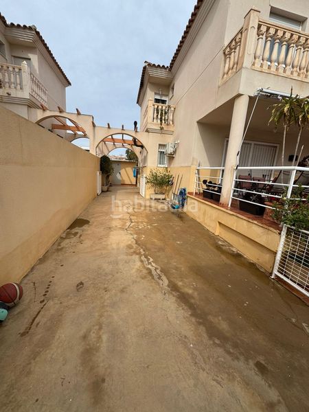 Foto a726aad1-c025-47f9-9054-280c7b8939e0. Casa adossada amb aparcament a Calabardina Águilas