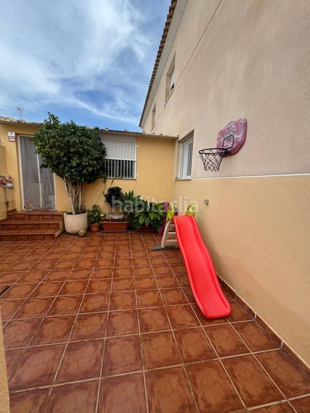 Foto cb06e90e-caa9-4734-90ed-a409f3fdf813. Casa adossada amb aparcament a Calabardina Águilas