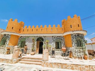 Mas à Águilas. Amplia casa rural con 9 apartamentos independientes, gran parcel