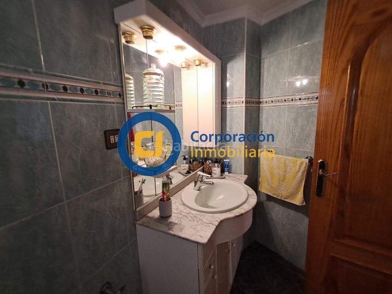 Foto 0e0b6f1c-e02d-4d0e-8720-b0ddf7b5e3c4. Casa adossada a Parroquias Altas Lorca