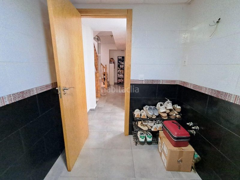 Foto 1a7e30cf-070e-4585-9eee-4f7e237f466b. Casa adossada amb calefacció aparcament a Águilas
