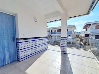 Flat in Calabardina. Piso de 3 dormitorios con amplio patio en planta baja, parking y