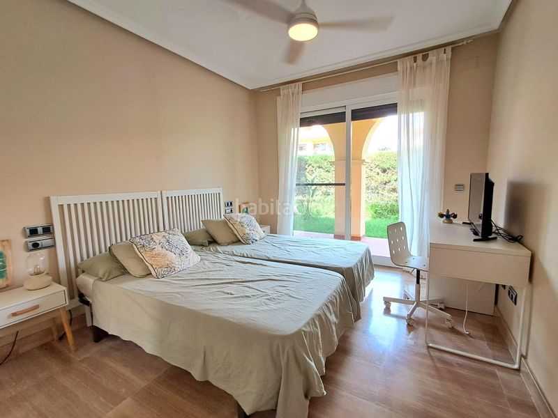 Foto 5fd532f9-b331-458d-b175-2bd597d21bd4. Apartment with heating pool in Isla del Fraile Águilas
