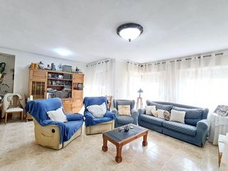 Appartamento in San José. Piso de 3 dormitorios y garaje en la seda, san josé