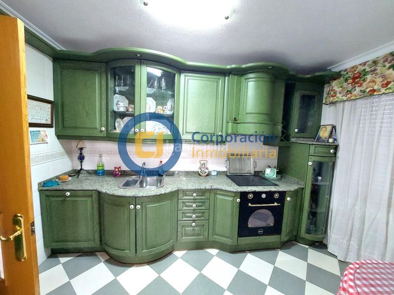 Foto 0a164d7b-5f2a-4432-9d03-26a8d8f6be26. Pis amb aparcament a Santiago Lorca