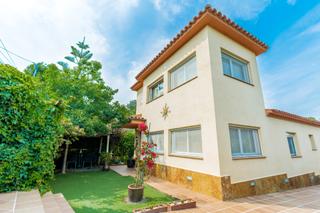 Maison  Carrer del planeta. Casa en venta la floresta junto collserola