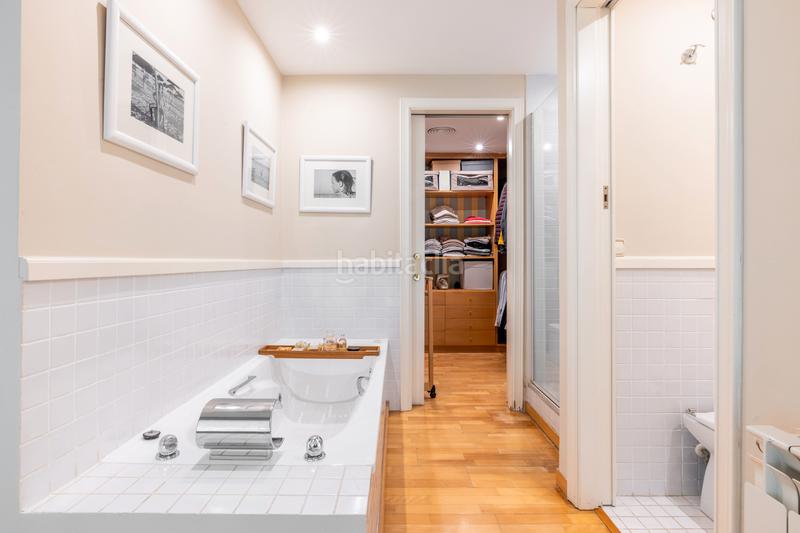 Foto 0512a083-b2c8-43d5-84e3-b621e50e4ac2. Piano terra in carretera de vallvidrera 149 in Arxiu Sant Cugat del Vallès