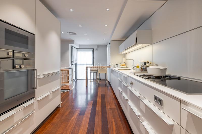 Foto 60effc6d-00c9-441d-9e1e-afbc80b6ae31. Piano terra in carretera de vallvidrera 149 in Arxiu Sant Cugat del Vallès