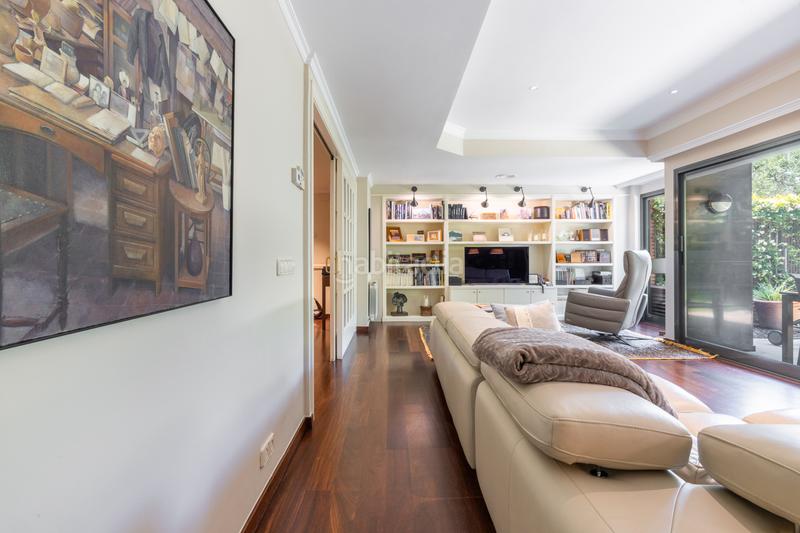 Foto a97dd927-46eb-4eac-9725-5a42588d9f3f. Piano terra in carretera de vallvidrera 149 in Arxiu Sant Cugat del Vallès