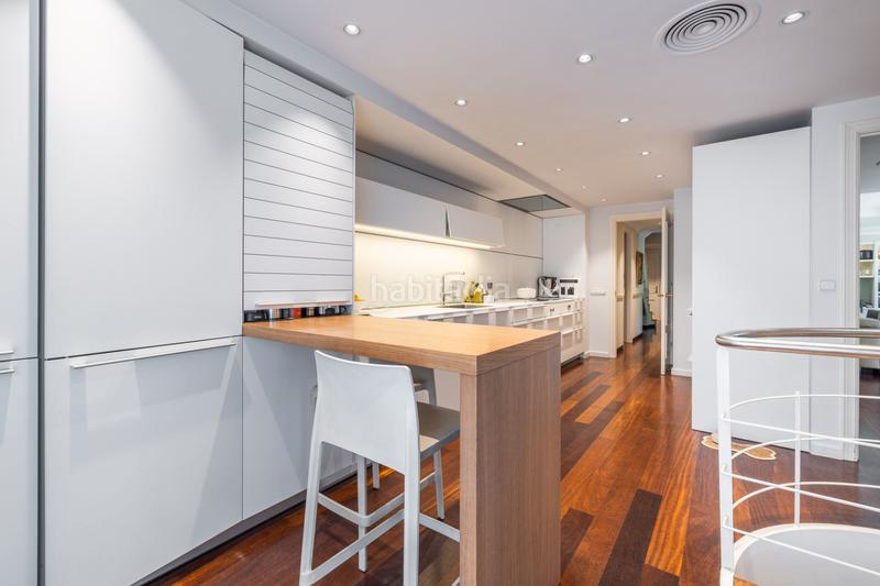 Foto b9e22d9d-208b-4559-b7a5-51fde7362455. Piano terra in carretera de vallvidrera 149 in Arxiu Sant Cugat del Vallès