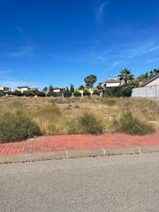 Terreno residenziale  Calle azud (urbanización agridulce). Parcela urbana con excelente ubicación en urbanización agridulce
