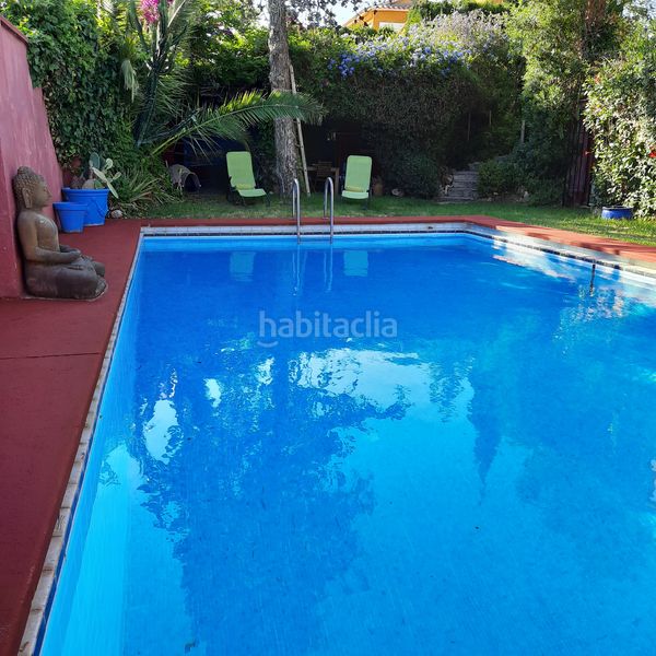 Foto 5a195fc3-9a79-44cc-9496-1fcd9a6ed490. Casa amb calefacció piscina a San Antonio de Benagéber