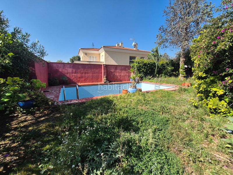 Foto edb4a7b2-1e2d-4b96-b5da-59574d3233e8. Casa amb calefacció piscina a San Antonio de Benagéber
