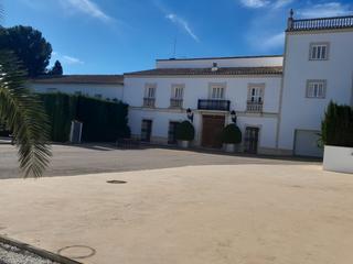 Bauernhof in La Loma. Se vende magnifica  villa señorial  para eventos zona carretera