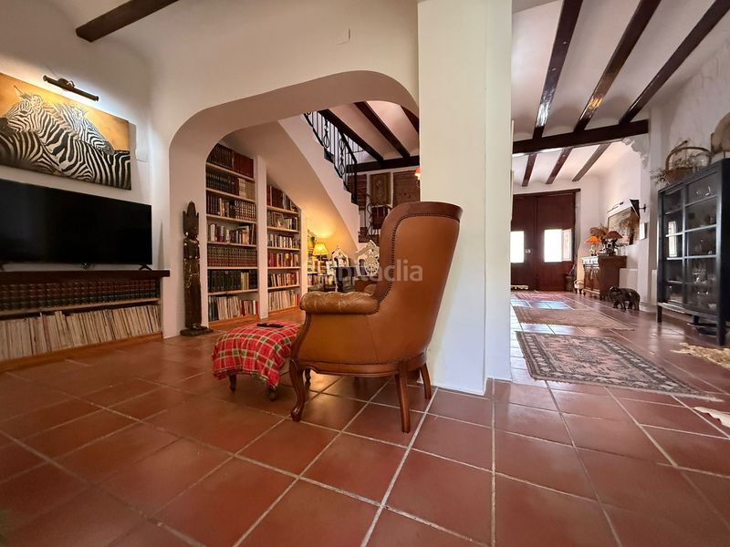 Foto 4a82bf19-f57d-49ee-9972-519fb7e29929. Casa amb xemeneia calefacció a Núcleo Urbano Pobla de Vallbona (la)