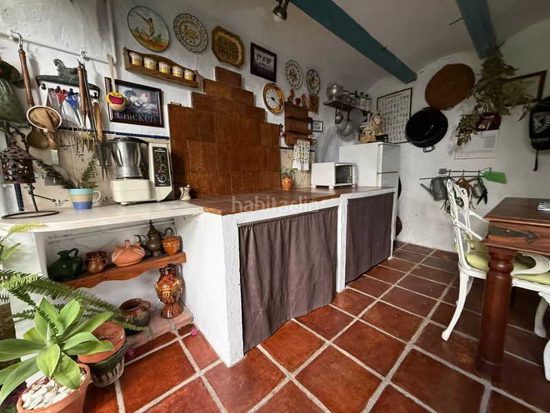 Foto 912389ee-78cb-476c-b288-95edcf2b4d7e. Casa amb xemeneia calefacció a Núcleo Urbano Pobla de Vallbona (la)