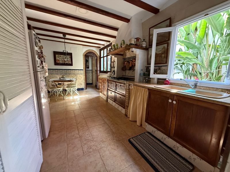 Foto d7b2fab0-6185-4e73-8aa4-3227b8caa18c. Casa amb xemeneia calefacció a Núcleo Urbano Pobla de Vallbona (la)