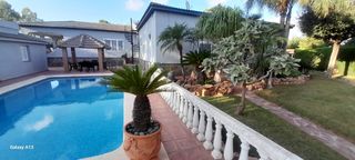 Chalet in La Cañada. Se vende  bonito  chalet en la cañada,  urbanización