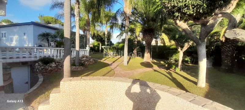 Foto 5fbe2d72-8b63-4be1-9347-bf6fc1940d65. Xalet amb xemeneia calefacció aparcament piscina a Paterna