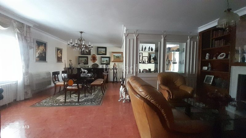 Foto a048b088-dad0-4385-a79c-7354c555d417. Xalet amb xemeneia calefacció aparcament piscina a Paterna