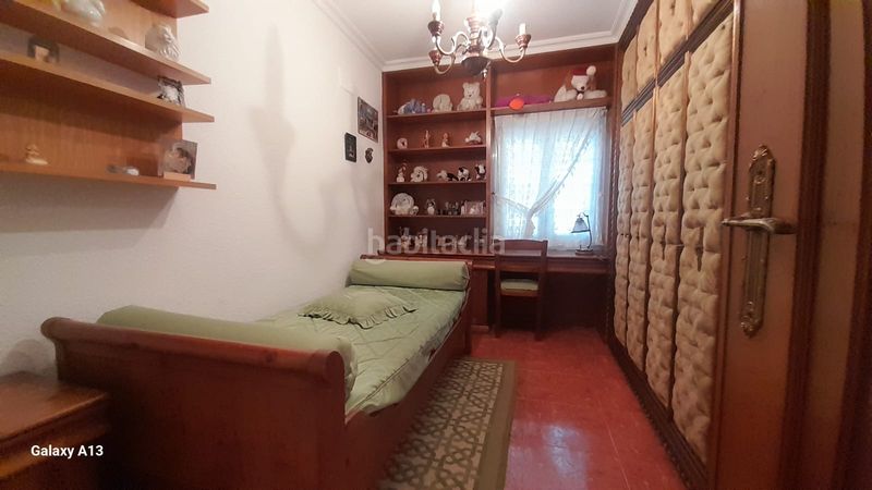 Foto c0475318-12e4-41fb-b023-81648dd8a3ca. Xalet amb xemeneia calefacció aparcament piscina a Paterna