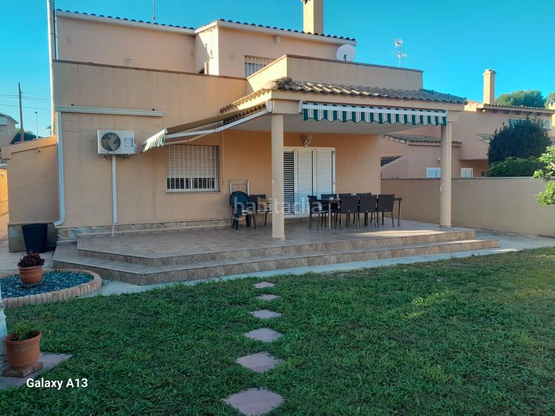Foto 0f23159d-54eb-4581-b86d-781bcbc3eef2. Xalet amb calefacció aparcament piscina a Riba - roja de Túria