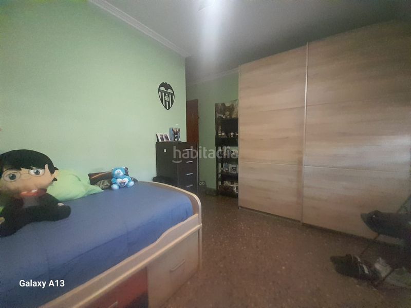 Foto 123a13a3-87f0-4b19-b733-f5a4f438e5e8. Xalet amb calefacció aparcament piscina a Riba - roja de Túria