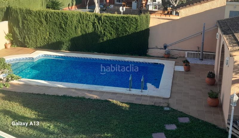 Foto 1dc1fd2f-e58a-4f14-b4a1-d2d633aae0a9. Xalet amb calefacció aparcament piscina a Riba - roja de Túria