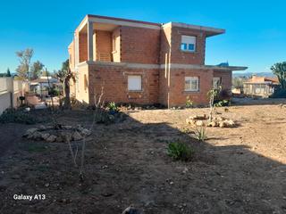 Xalet a Casco Antiguo. Se vende magnifico chalet en lliria  urbanización oportunidad