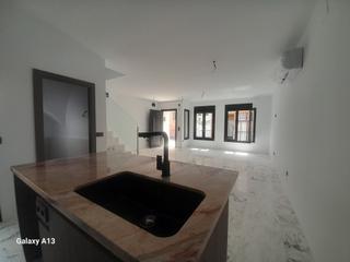 Casa adossada a Centro. Se vende adosado en bétera, urbanización