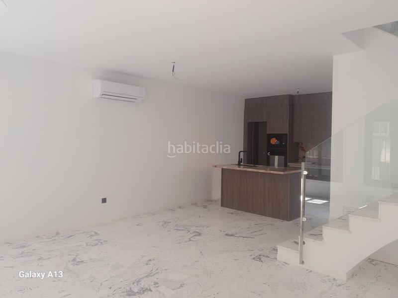 Foto bf50bde5-d564-4396-8993-75eeb87c20a8. Casa adosada se vende adosado , urbanización en Centro Bétera