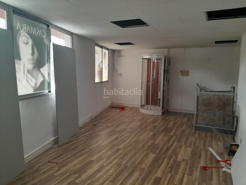 Foto 5d4b5e29-14a9-4346-9db5-591f092e8ea3. Alquiler local comercial se alquila en La Cañada magnifico local comercial en Paterna