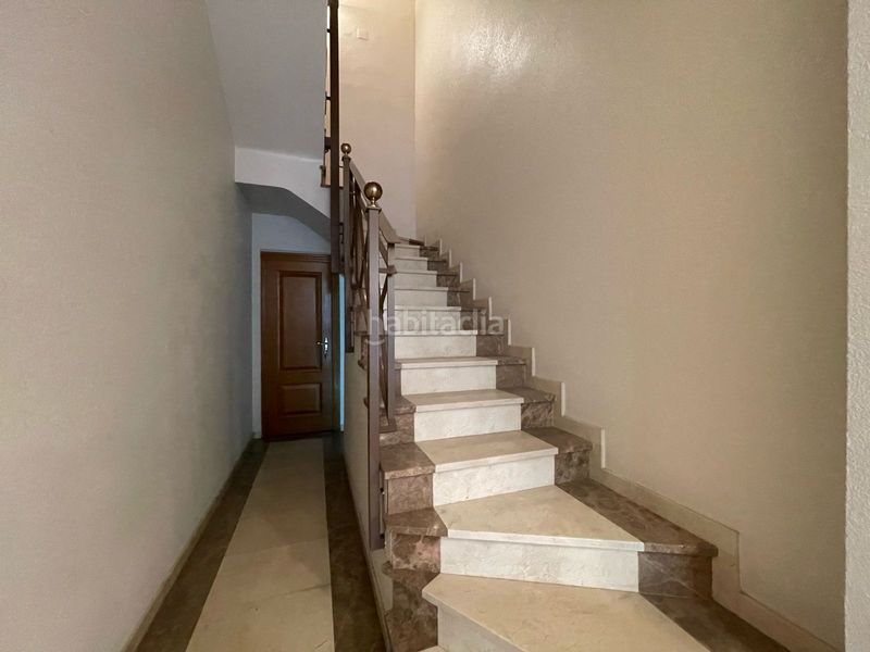 Foto db1fb831-de20-40c1-a784-55ad9c45e399. Pis amb aparcament a Benaguasil