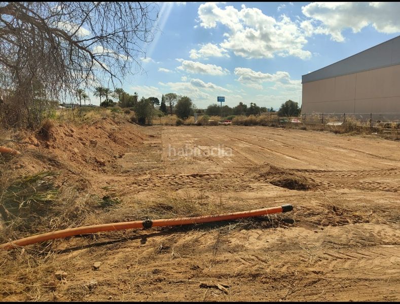 Foto c1f9bf7a-81b4-4f0a-8c3a-54f3435bf52c. Terreny residencial a La Conarda Pobla de Vallbona (la)