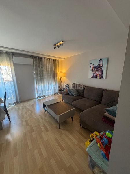 Foto bc0f7115-cd7c-41c5-b398-d28a19fd69c8. Pis a Núcleo Urbano Pobla de Vallbona (la)