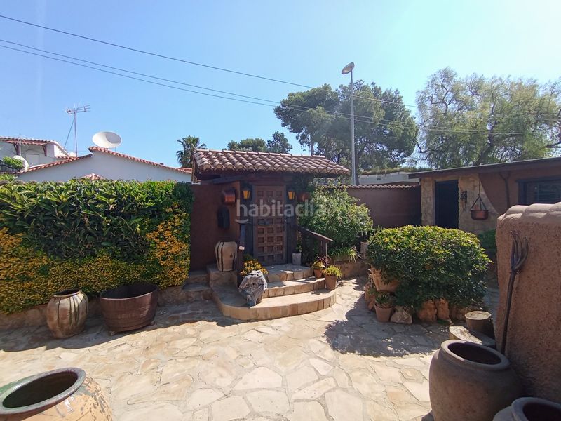 Foto 6d70b204-6549-4933-9d88-06336f46d11f. Xalet amb xemeneia calefacció aparcament piscina a Eliana (l´)