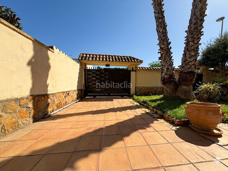 Foto 1d7505fe-13a1-428f-a5cf-b3096d7d385b. Xalet amb aparcament piscina a El Carme-Sant Agustí-Bonavista Eliana (l´)