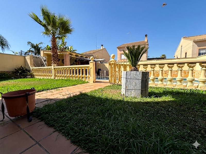 Foto 5b547a8b-23d2-462b-b0af-f83b9f50b5ab. Xalet amb aparcament piscina a El Carme-Sant Agustí-Bonavista Eliana (l´)