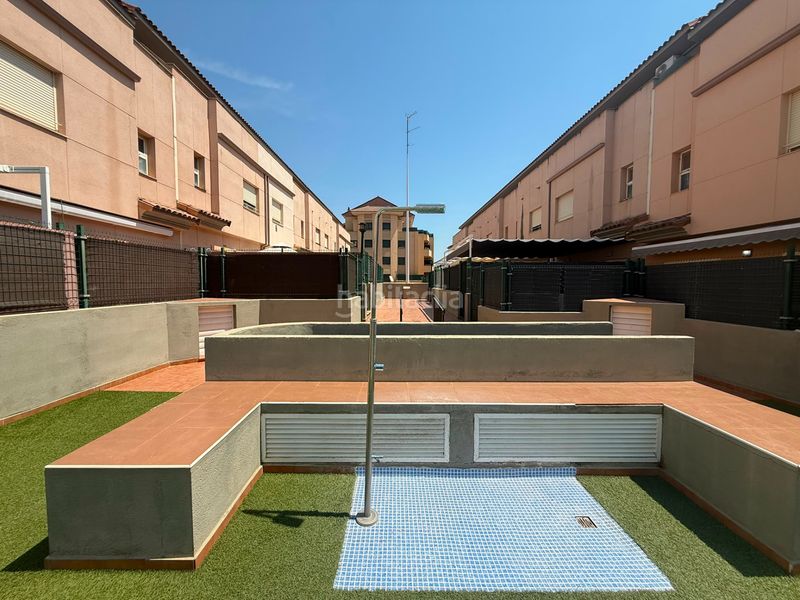 Foto a9efb7ca-a8cd-43b7-a614-32412d7011b5. Casa adossada amb calefacció aparcament piscina a Pobla de Vallbona (la)