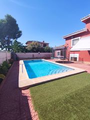 Chalet in El Carme-Sant Agustí-Bonavista. Casa o chalet independiente en venta en el carme-sant agustí-bon