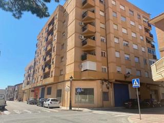 Lloguer Local Comercial  Albuixech - carrer mare de deu del carme. Local esquinero uno de los mejores emplazamientos de albuixech